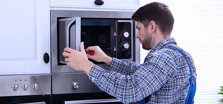 Kelvinator Residential Microwave Repair in Niagara Falls